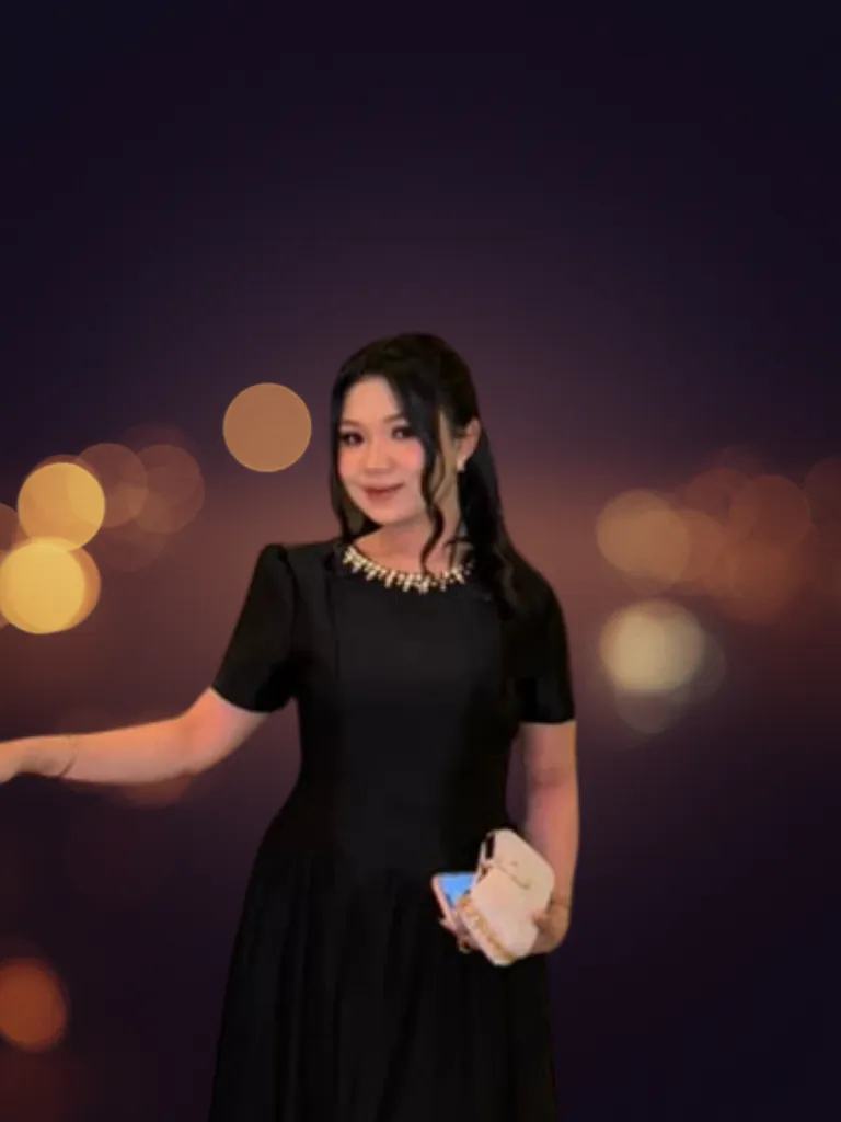 Vania - Sales Consultant CitraLand Utara Surabaya